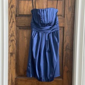 GUILIA Pleated strapless Dress Navy Blue (Size 6) Used 2 times! Stretchy fabric.